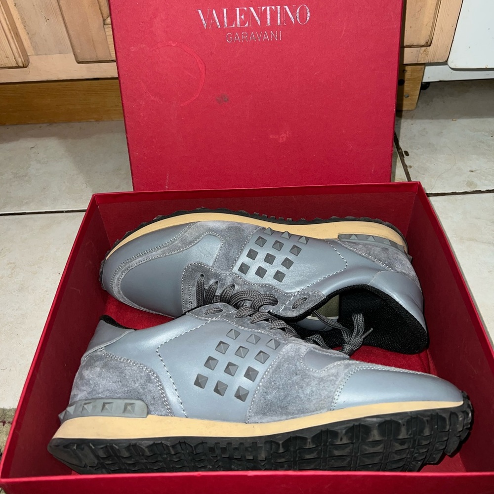 Women’s Valentino Rockstud Sneaker Gray 41